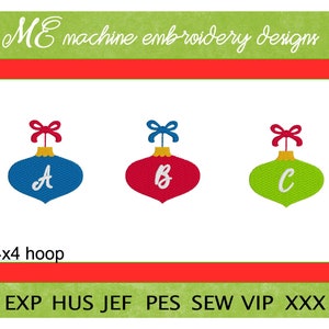 Puede incluir: Tres diseños de bordado de adornos navideños con las letras A, B y C. Los adornos son azul, rojo y verde. El texto "4x4 hoop" y "EXP HUS JEF PES SEW VIP XXX" está debajo de los adornos.
