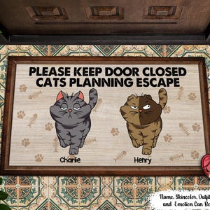 Please Keep Door Closed Cats Planning Escape Go Toward Cartoon - Personalized Doormat, Funny Cat Lover Decor, Cats Plotting Escape Plan