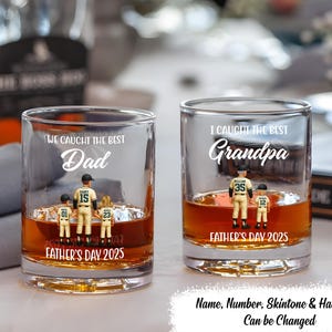 Verre à whisky personnalisé au baseball We Caught the Best, papa et enfants se tenant la main, cadeau de fête des pères pour les papas, amateur/joueur de baseball