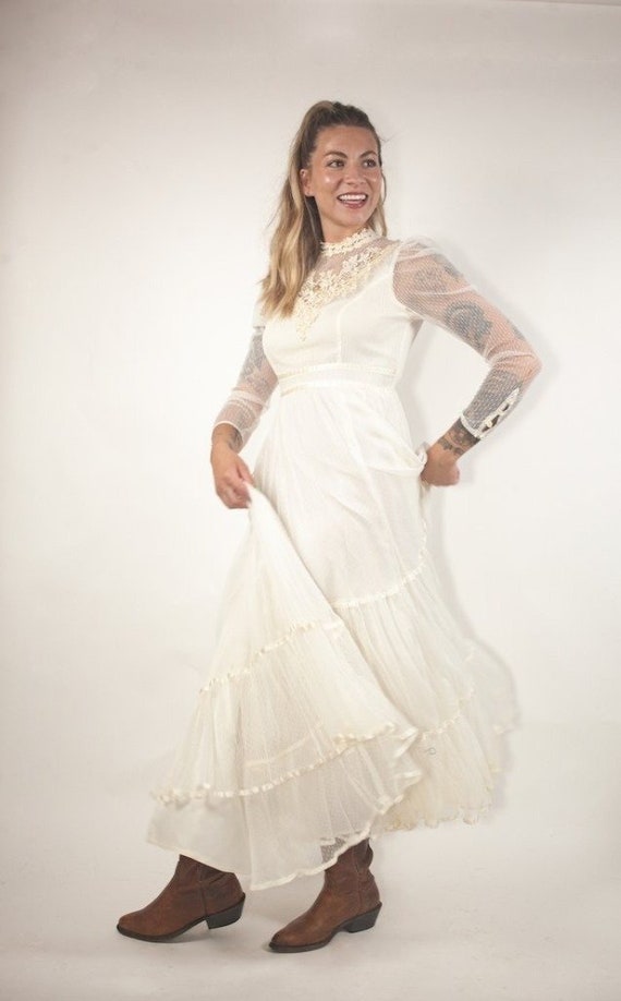 Vintage wedding gown