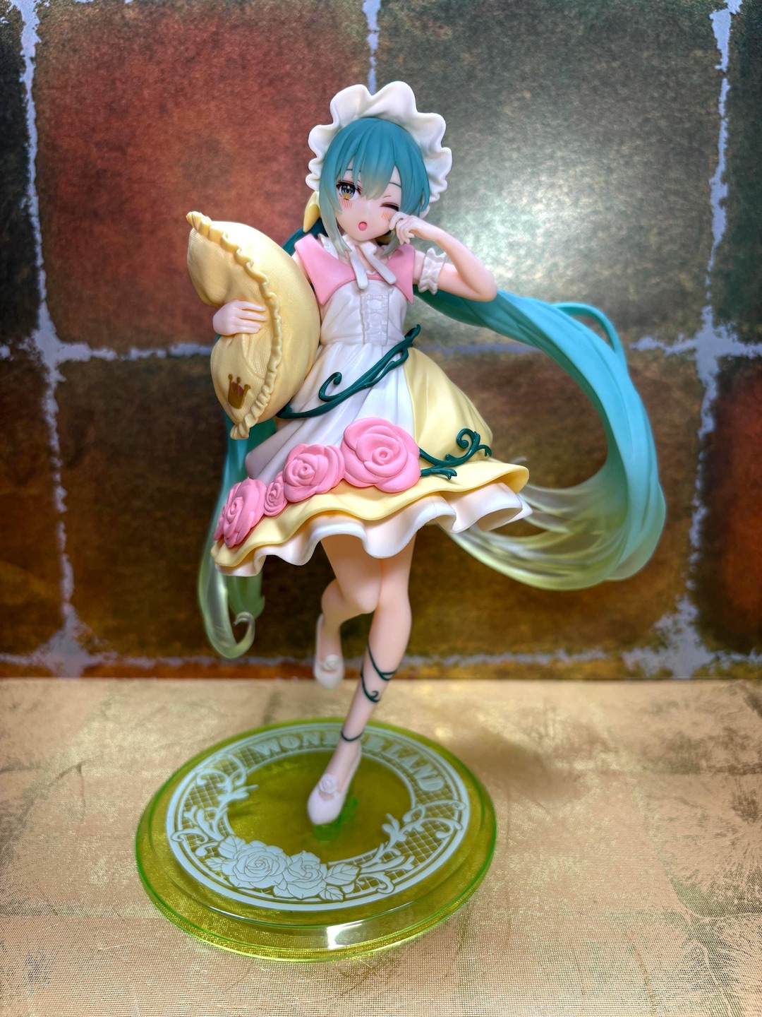 初音ミク　フィギュア　まとめ売り　AMP 眠れる森の美女　15個 Amazon | 眠れる森の美女初音ミクフィギュア-アニメ初音ミク美少女立像