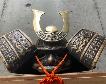 時代物 古銅製 詳細不明 お守り 極細工装飾品 工芸品 古美術骨董