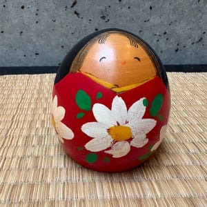 Vintage Japanese Kokeshi Wooden doll. Kokeshi doll