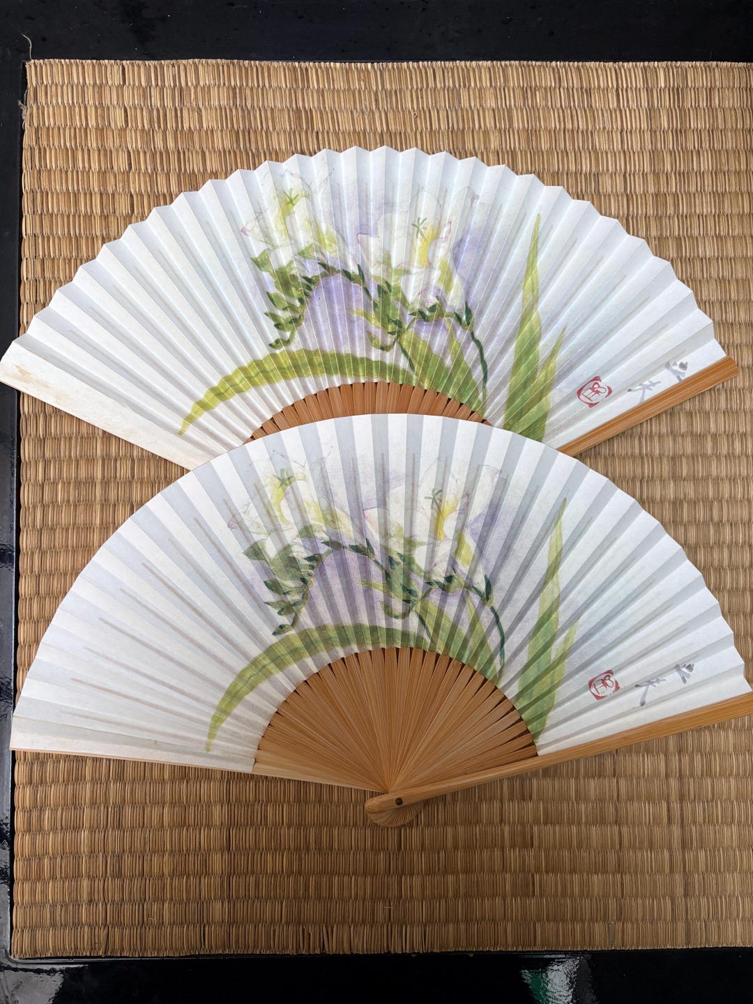 Folding Hand Fan Set of 2 - Etsy