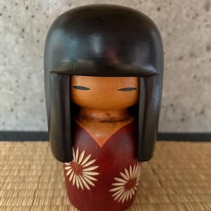 Vintage Japanese Kokeshi Wooden doll. Kokeshi doll