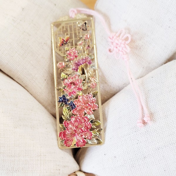 Korean Traditional Design Bookmark | Peony Garden | Peonies | Gold-plated Bookmark | Gift | Party Favor | Meaningful Gift