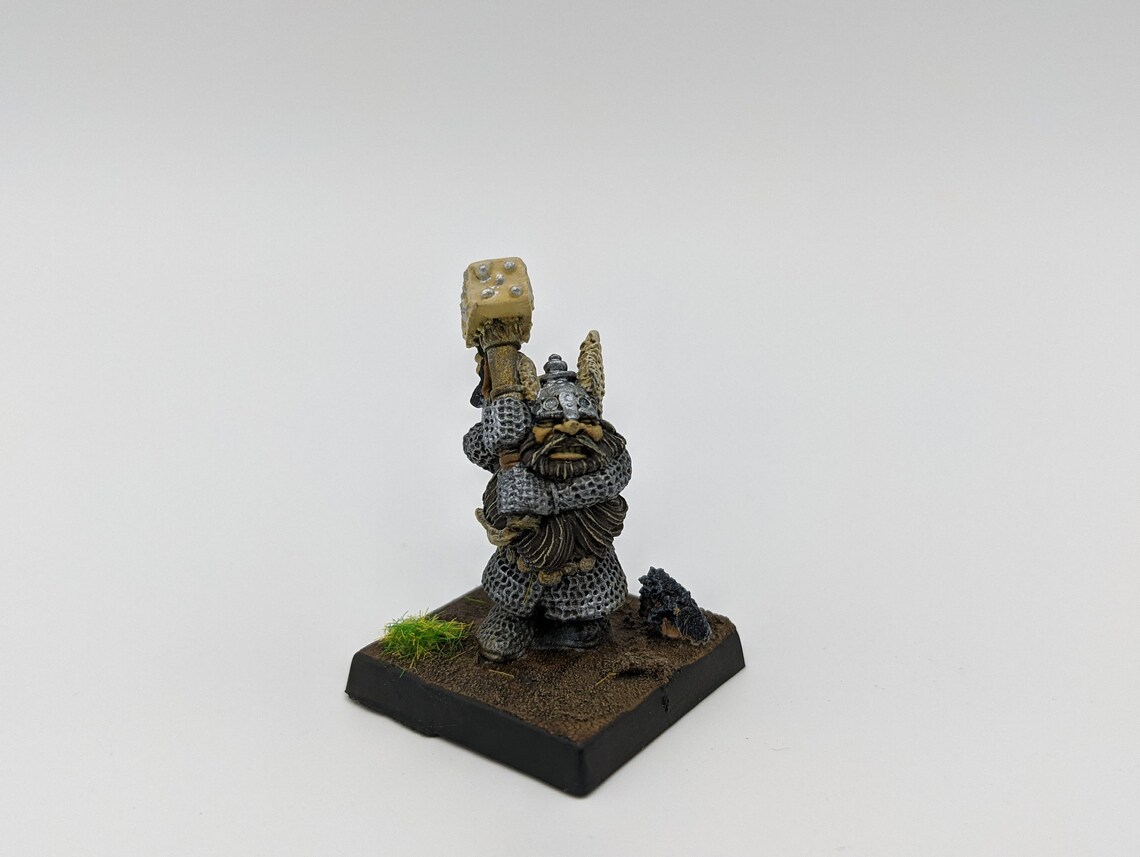 d&d dwarf fighter miniature