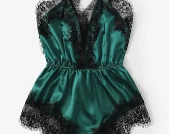 emerald green lingerie