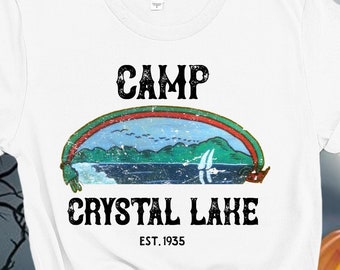 Vintage Horror 80's Movie Shirt, venerdì 13th Camp Crystal Lake Distressed T-Shirts, Halloween Spooky Movie Tee Shirt, Horror Fan Shop