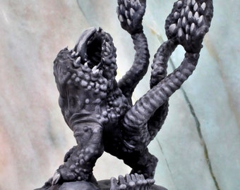 Otyugh Miniature Model, 3D Resin Print.  Available printed, primered, or painted!