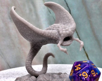Cloaker Miniature Monster Model, 3D Resin Print.  Available printed, primered, or painted!