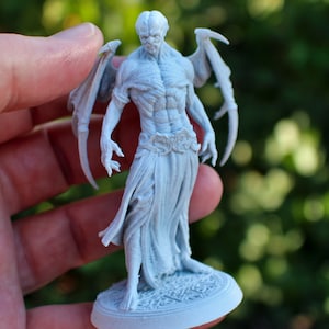 Vampire Miniature Model, Large 75mm Size 3D Resin Print.  Available printed, primered, or painted!