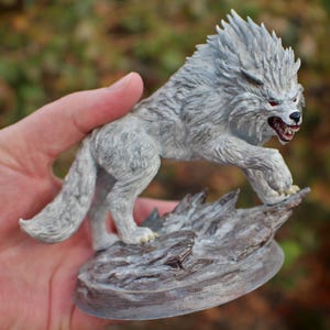 4 inch (11cm) tall Dire Wolf, 1:12 Scale, 3D Resin Print.  Available printed, primered, or painted!