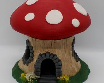 Mushroom House for Miniatures, fantasy tabletop terrain with LED candle