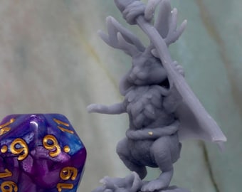 Modèle miniature de lapin druide.  Impression 3D en résine pour D&D, jeux de table