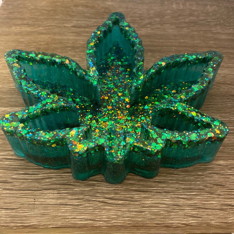 Resin Ashtray / Pot Leaf 5 Inch Resin Ashtray Devils Lettuce Etsy