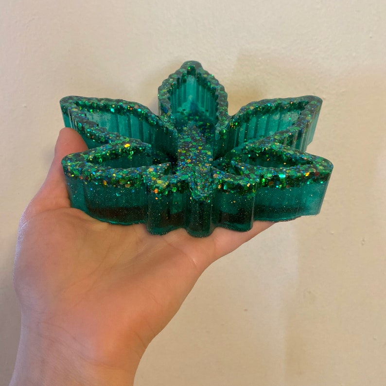 Resin Ashtray / Pot Leaf 5 Inch Resin Ashtray Devils Lettuce Etsy