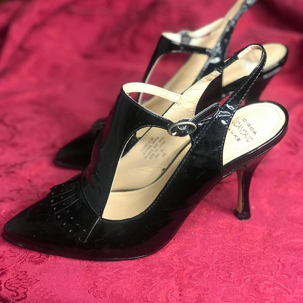 Vintage Oxford Style T-Strap Black Patent Leather Heels with Fringe Size 4.5