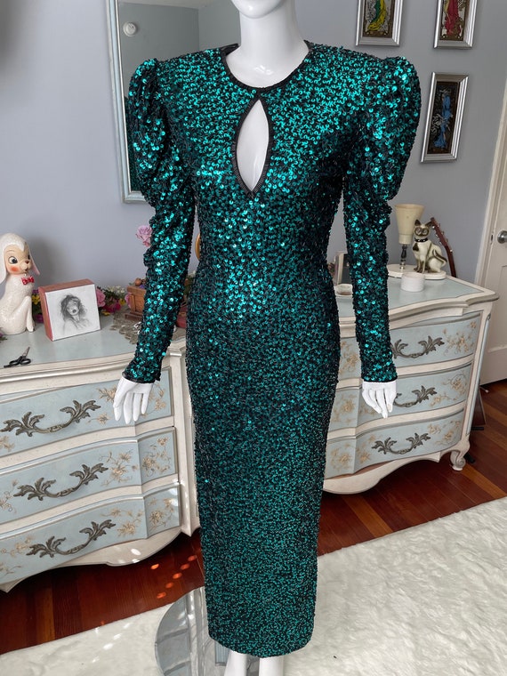 dark green dress with black shoes Unique Vintage Plus Size Green Sequin Shailene Pencil Dress main image 0