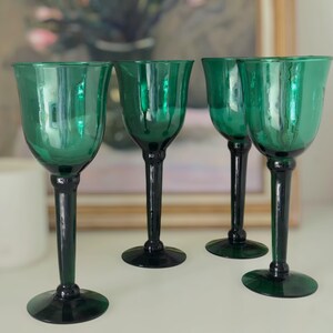 Emerald Green Goblet Wine Pedestal Hand Blown Glasses Set of 4