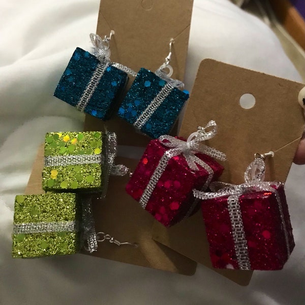 Present / Gift Box Earrings