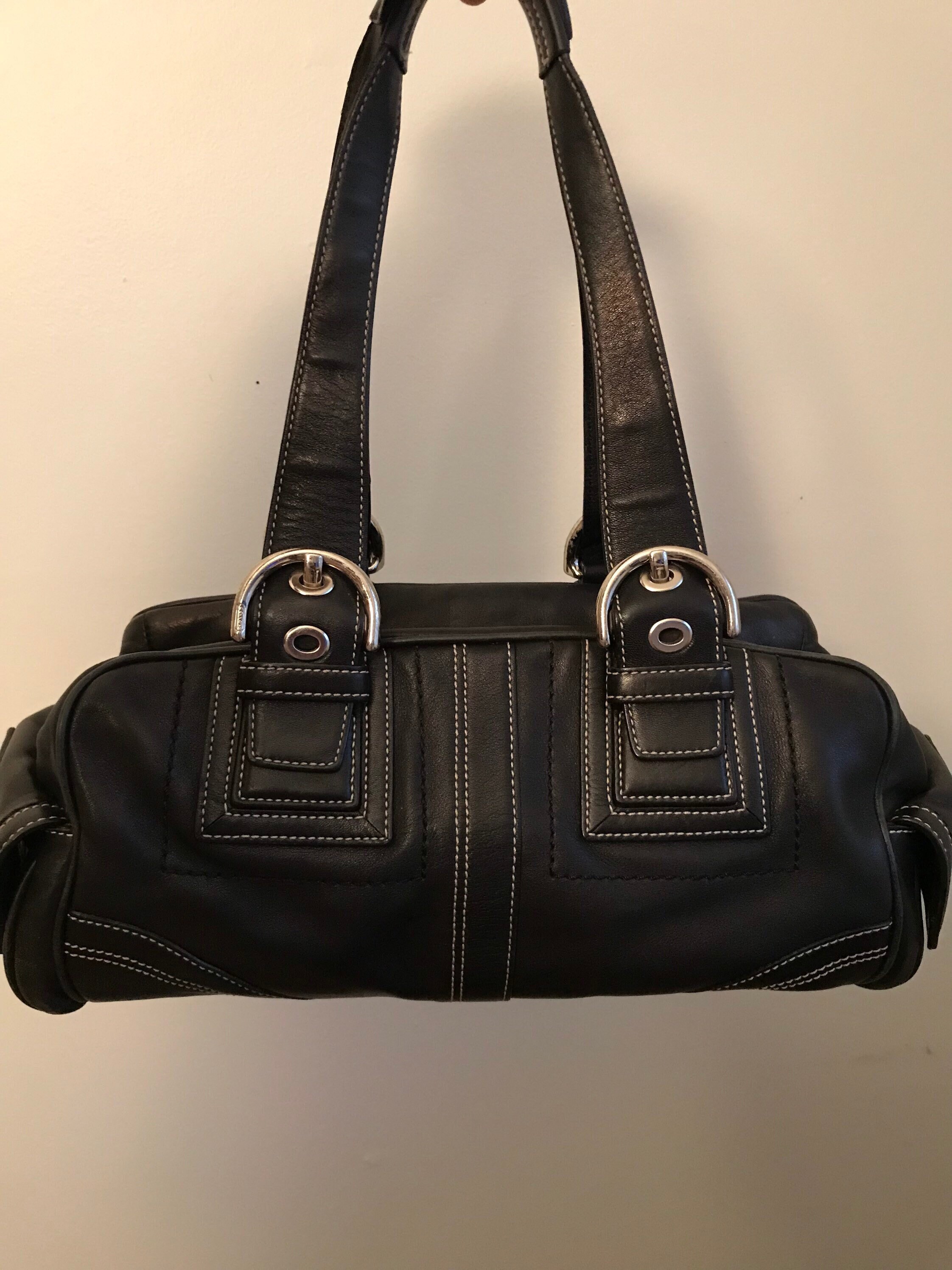 バッグ COACH Y2K Black Leather Baguette Bag Vintage COACH Y2K Pink Satin + Black Leather Baguette Bag