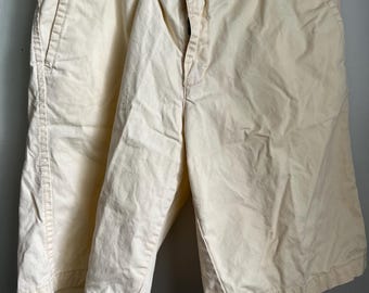 Tommy Hilfiger Khaki Shorts Teen Boys Size 14 Laying Flat Lite Yellow Pockets Best Fit 28 Waist