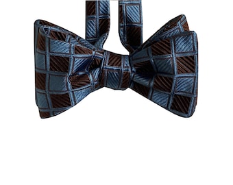 男性用シルク蝶ネクタイ - チェッカーボード - ブルー＆ブラウンの蝶