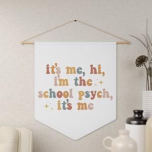 Sono io Ciao sono lo psicologo della scuola Sono io Banner - Psicologo scolastico Ufficio Gagliardetto Banner di benvenuto Segno dell'ufficio Psicologia scolastica Arredamento dell'ufficio