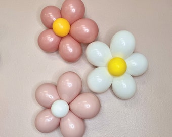 Daisy Flower Girl, Retro Daisy Balloon Flower Balloon Kit, Floral Balloons | Two Groovy, Boho, Double Stuffed Balloon Garland Kit, Birthday