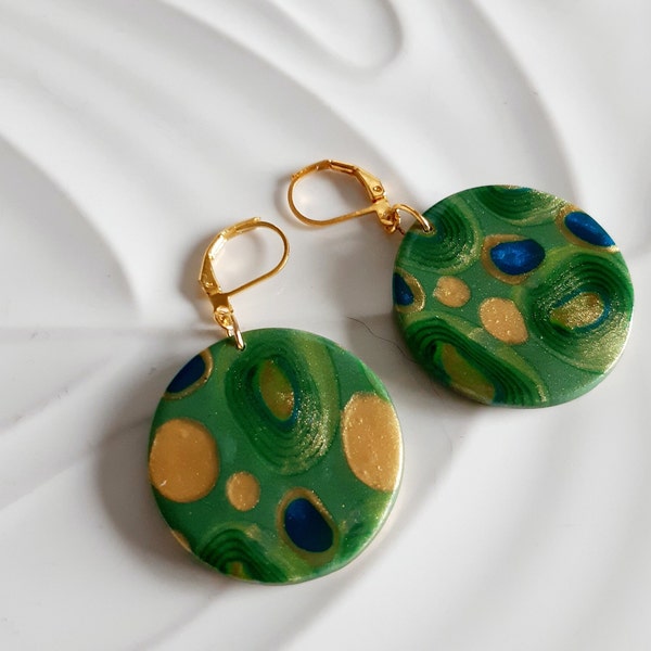 Boucles d'oreilles pendantes vert or bleu canard pâte polymère