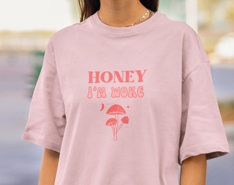 Honey I'm Woke Pilz Shirt, Hippie Kleidung, Cottagecore Shirt Pilz Tshirt Vintage T Shirt Witchy Kleidung Pink Mystical Witchy Shirt