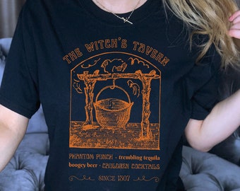 Witches Tavern Halloween Shirt Hexe Tshirt Halloween Party Witchy Kleidung Hexen Geschenke Okkult Shirt Tarot T Shirt Alt Kleidung Goth Tee