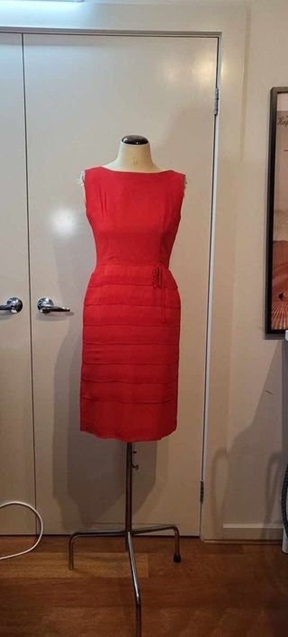 1950s 1960s red vintage wiggle dress