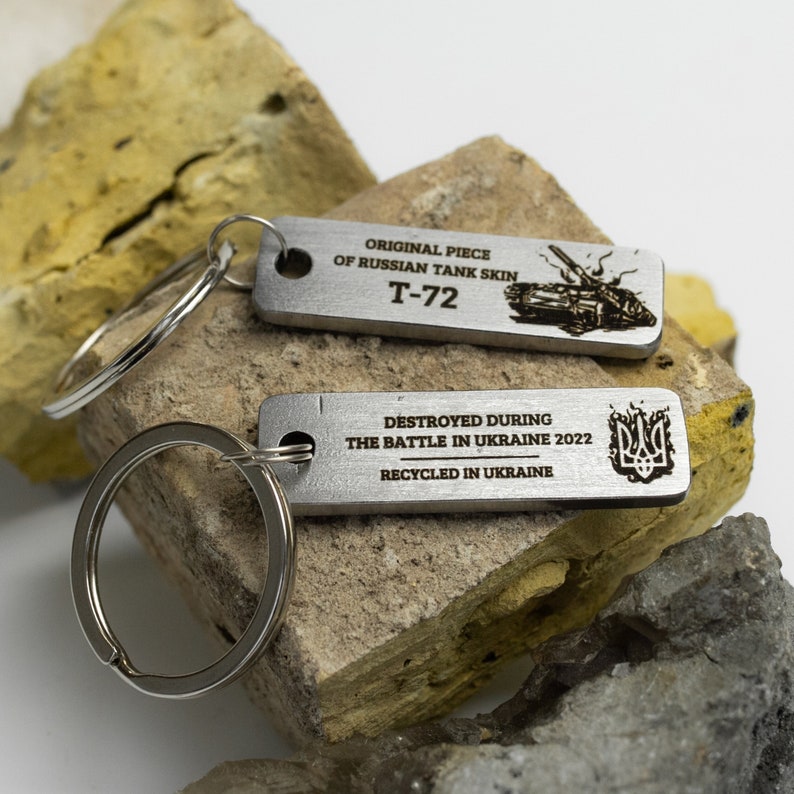 Ukraine keychain made from piece of destroyed russian tank, Military gift for veteran, Key fob for men zdjęcie 1