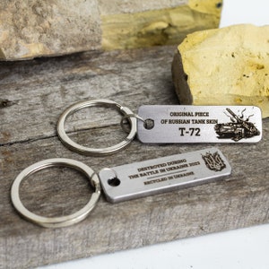 Ukraine keychain made from piece of destroyed russian tank, Military gift for veteran, Key fob for men zdjęcie 10