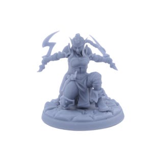 Female Orc Elf rogue protector with dual blade armored paintable miniature with plant based resin - Wizard&#39;s Tower