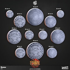 Op de afbeelding: Een set van 10 ronde plastic bases voor tabletop games, variërend in grootte van 25 mm tot 60 mm. De bases zijn ontworpen met ingewikkelde patronen en zijn ideaal voor gebruik met miniaturen.