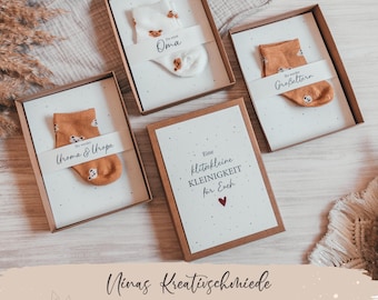 Geschenkschachtel mit Babysocken | Bärchen |  Schwangerschaft verkünden | ihr werdet Oma und Opa, Tante, Onkel