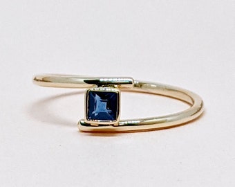 14k Gold Blue Sapphire Ring, Art Deco Stackable Gold Ring Dainty Gold Ring Fine Sapphire Engagement Ring September Birthstone Wedding Gift