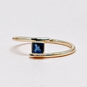 14k Gold Blue Sapphire Ring, Art Deco Stackable Gold Ring Dainty Gold Ring Fine Sapphire Engagement Ring September Birthstone Wedding Gift