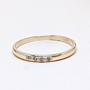 Anillo de oro de 14 k con diamantes, estilo art déco, apilable, de oro fino, delicado anillo de oro, anillo de diamantes genuinos, piedra natal de abril, regalo de cumpleaños para ella