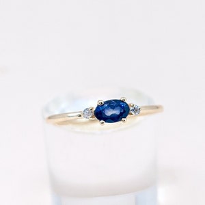 14k Gold Sapphire Diamond Ring Oval Sapphire Stacking Ring Art Deco Ring Gold Band Diamond Ring Trendy Ring September Birthstone Ring Gift