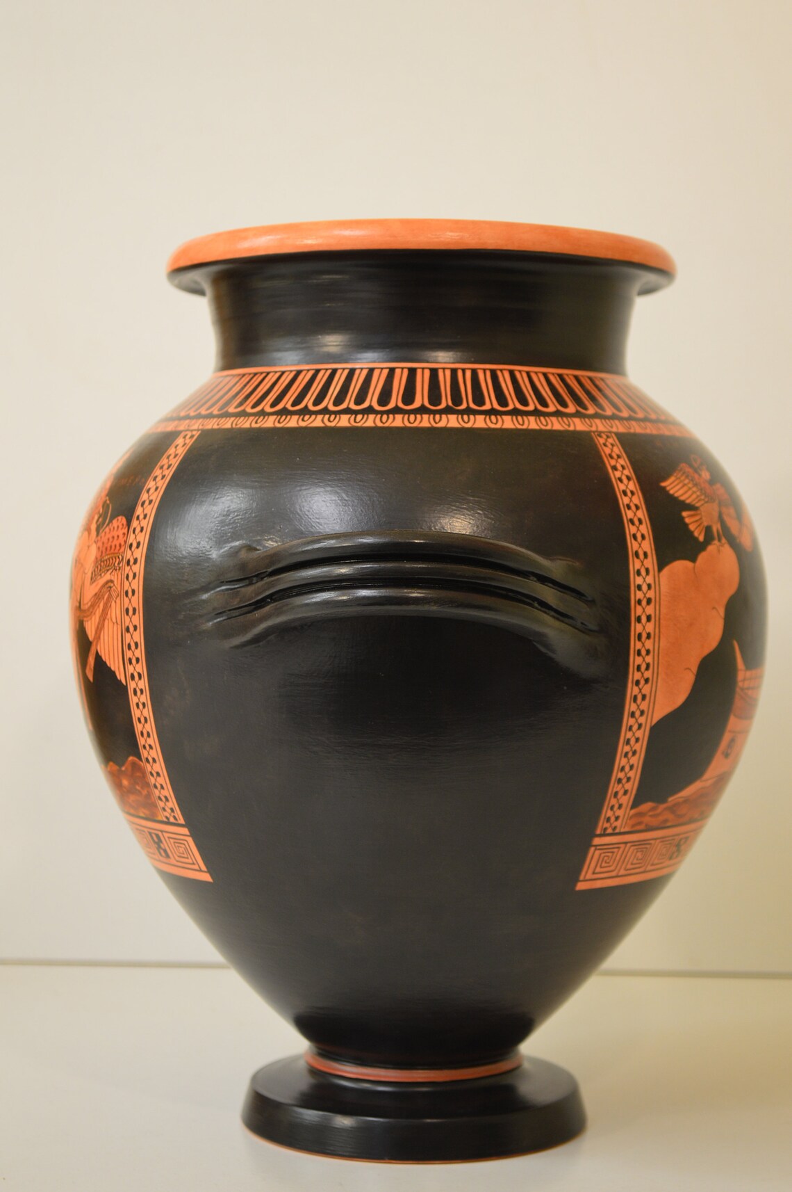 greek black and red figure pottery