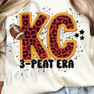 Chiefs 3 peat png, Football Chiefs png, KC Chiefs AFC champ png, Trendy Football png, stampa leopardata KC png, design maglia da calcio per donna