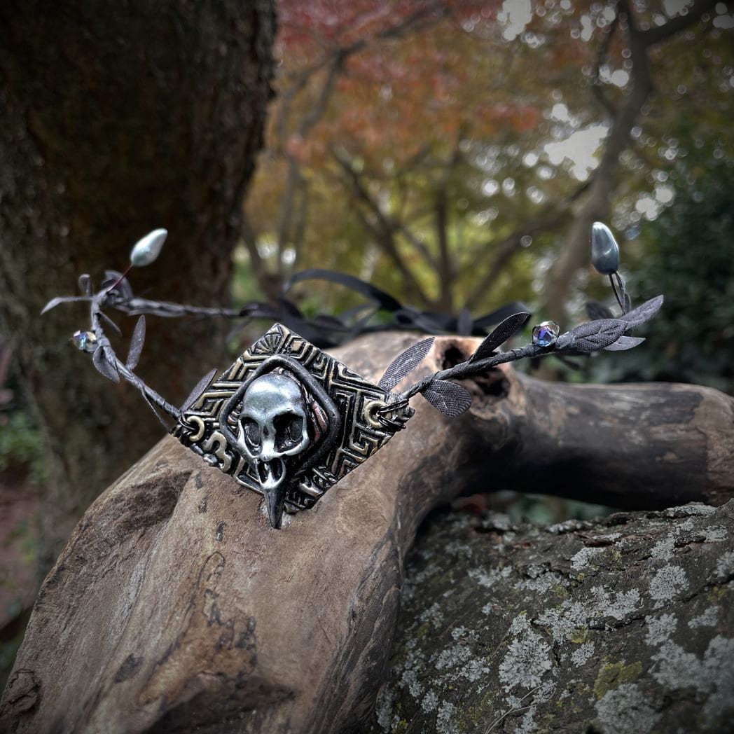 Fairy Crystal Crow Skull Crown Amazon.com: CoTeeZa Green Fairy Crystal Crown - Handmade Raw  main image 3