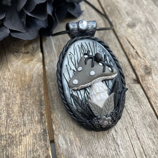 Dark Cottagecore Spider & Mushroom Necklace, Handmade Polymer Clay Goth Fairy Night Woodland Scene Pendant, Dark Aesthetic Jewelry Gift