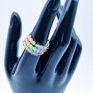 Anti-Stress-Ring Rainbow • LGBTQ Pride Ring • Regenbogen Ring • Verstellbarer Anxiety Ring • Farbenfroher Ring mit Glasperlen •Pride Month