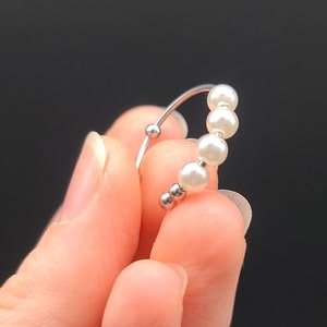 Anti Stress Ring • Ring with pearls • Pearl ring • anxiety ring with white beads