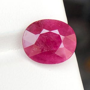 Natural Ruby Gemstone | 7.30 CT Oval Cut | Deep Red Ruby for Jewelry | Faceted stone | Rare and Genuine Gemstone | Precious Gem for Rings.